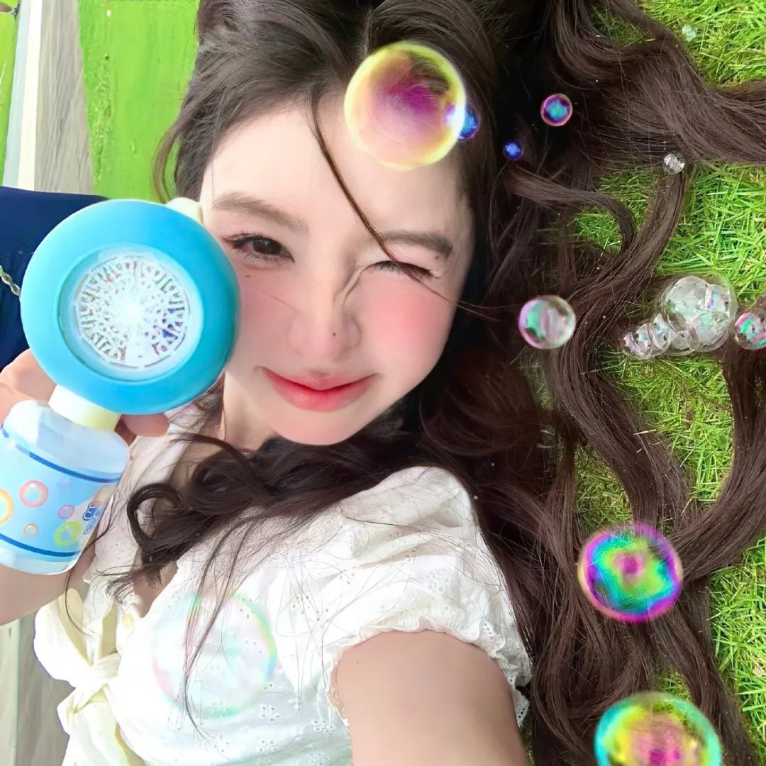 俏女怀春 海报
